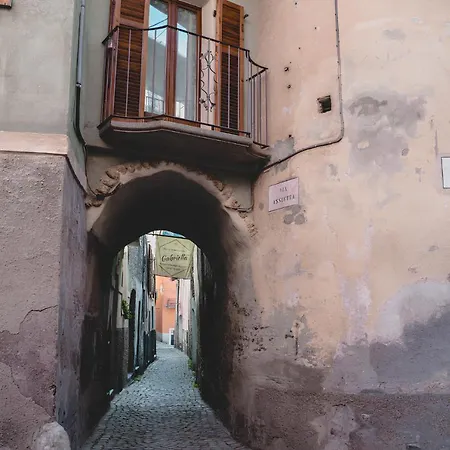 Gabriella Эксиллес