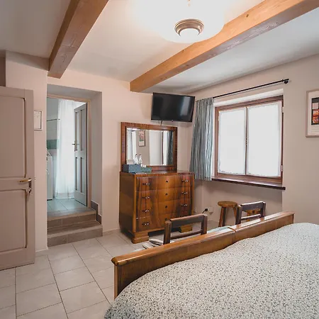 Gabriella Couette-café Exilles